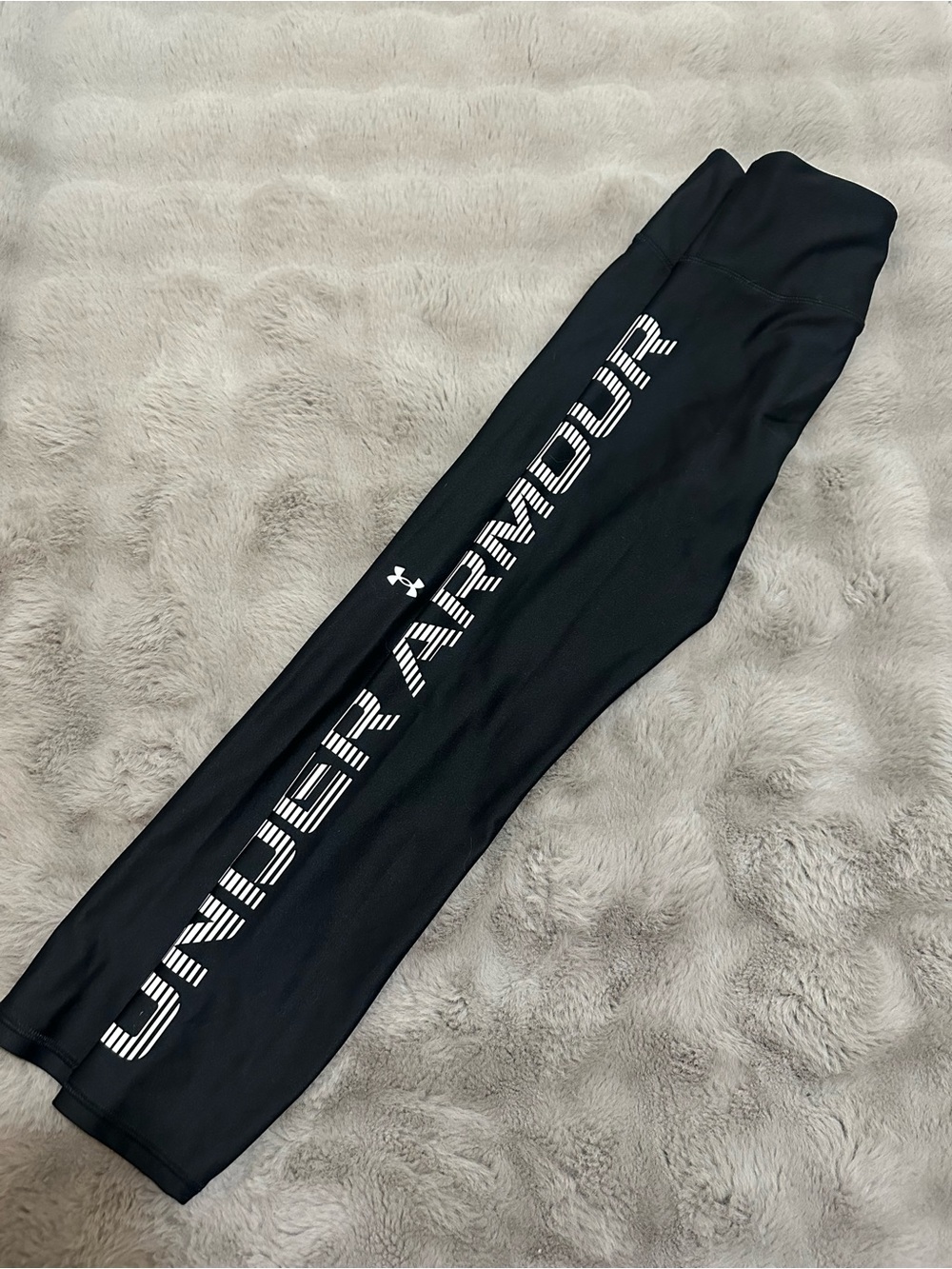 NWOT Women’s under armor leggings